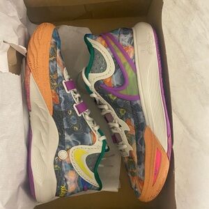 Nike Kyrie 8 light bone/yellow strike